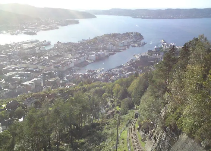 Location In The Heart Of Historic 아파트 베르겐